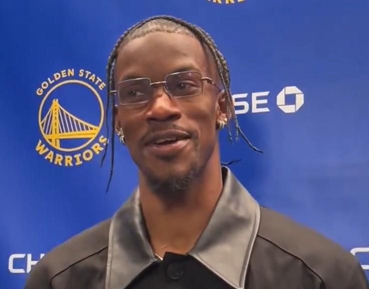 开云中国-记者：你比进NBA时老了；巴特勒：纯废话，你还比昨天老了呢